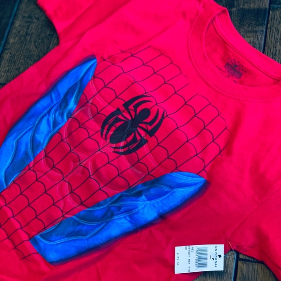 NWT Universal Studios Boys’ Spiderman Tee - Picture 2 of 5